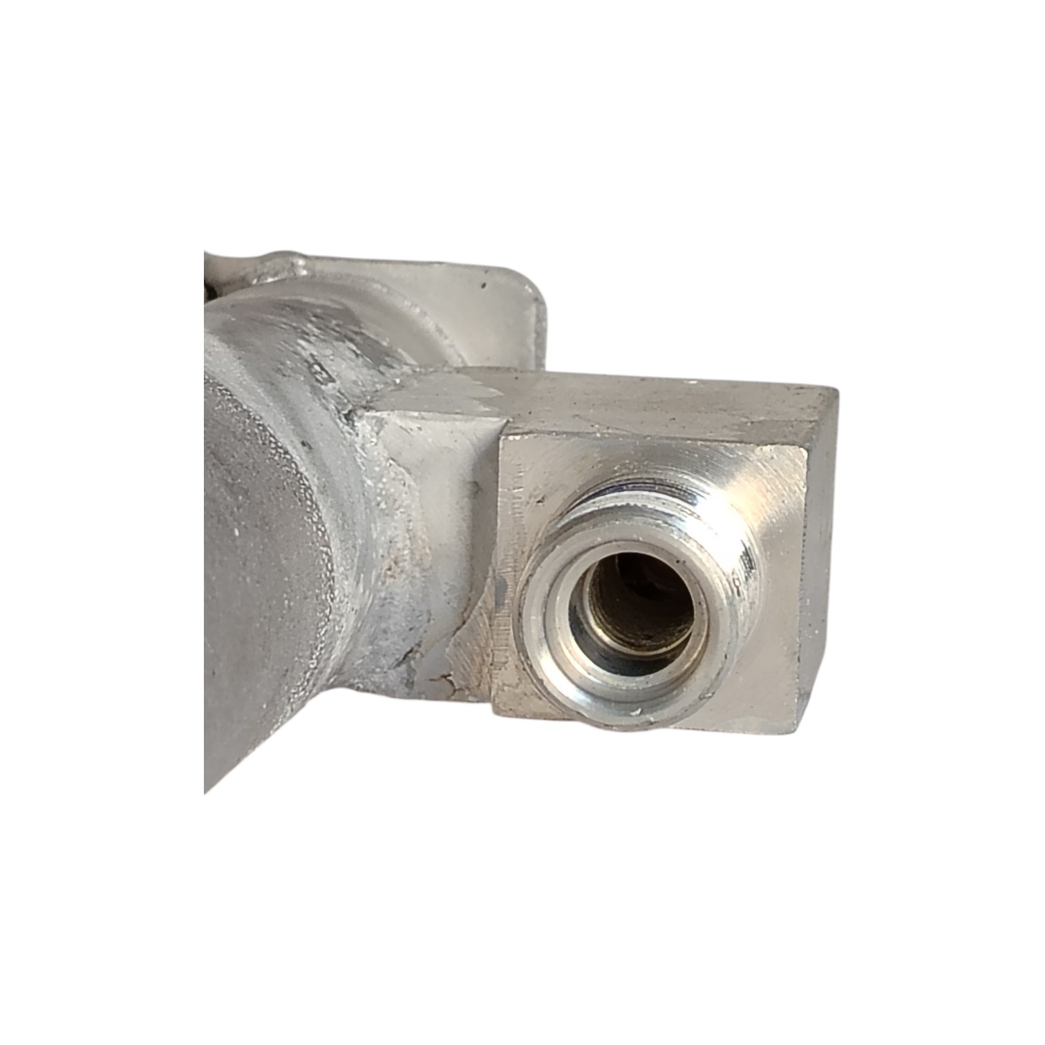 CONDENSADOR AUTO UNIVERSAL 26 X 21 PULGADA F.P. (CATERPILLAR) - Imagen 4